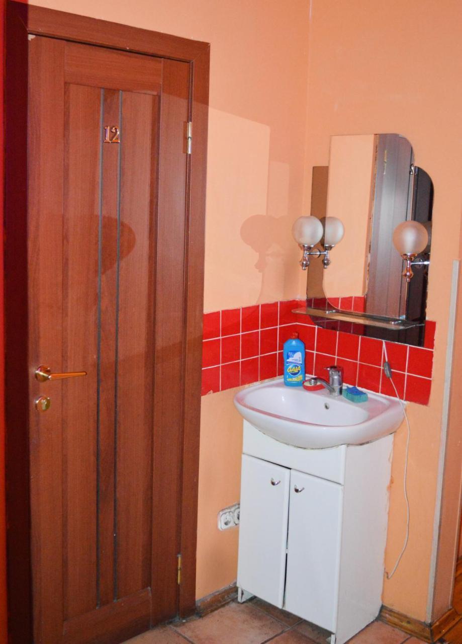 Hostel Golden Gates Kyiv Exterior foto