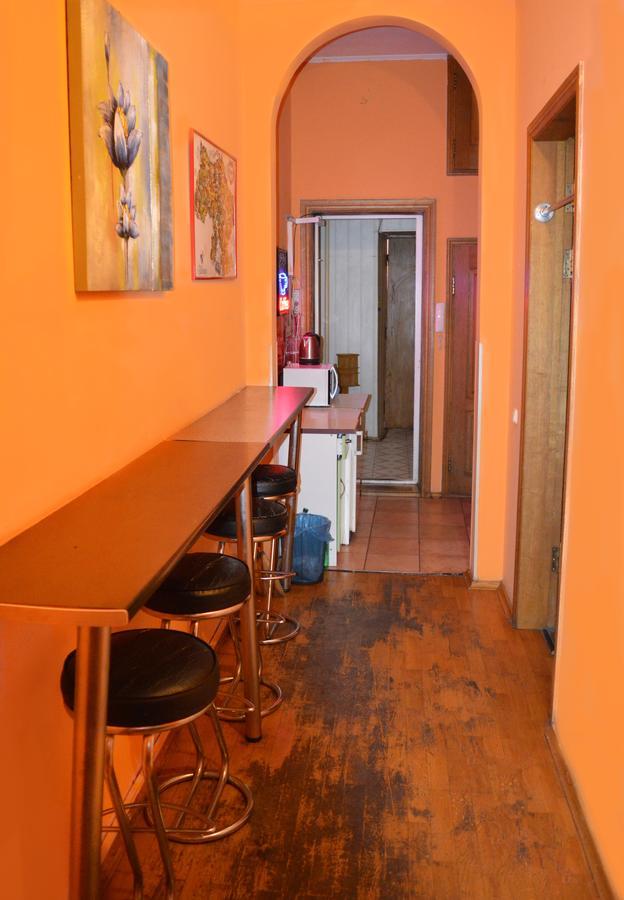 Hostel Golden Gates Kyiv Exterior foto