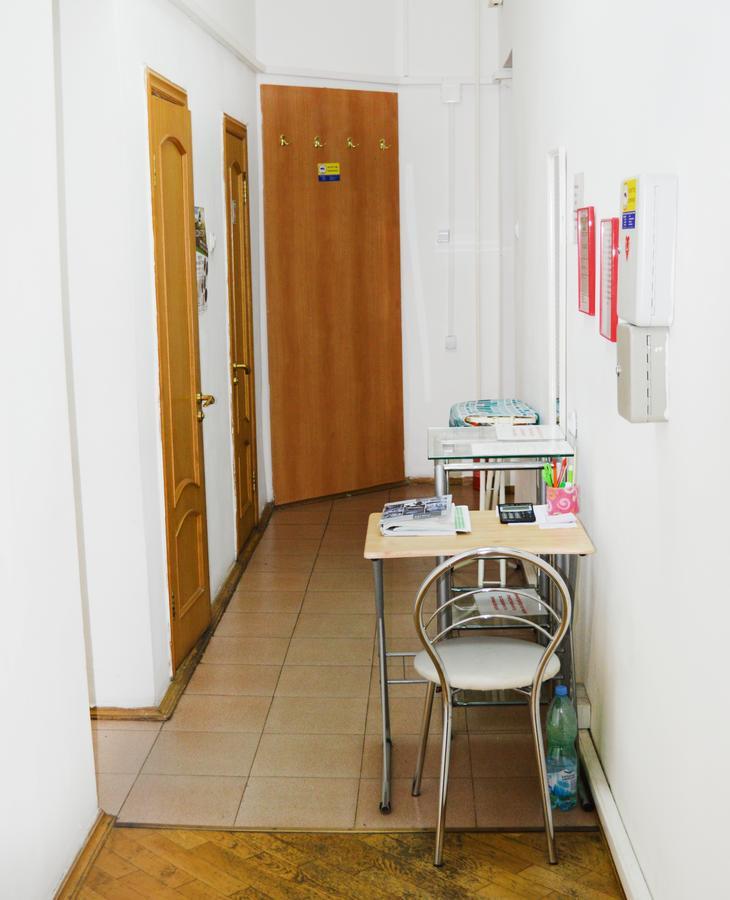 Hostel Golden Gates Kyiv Exterior foto