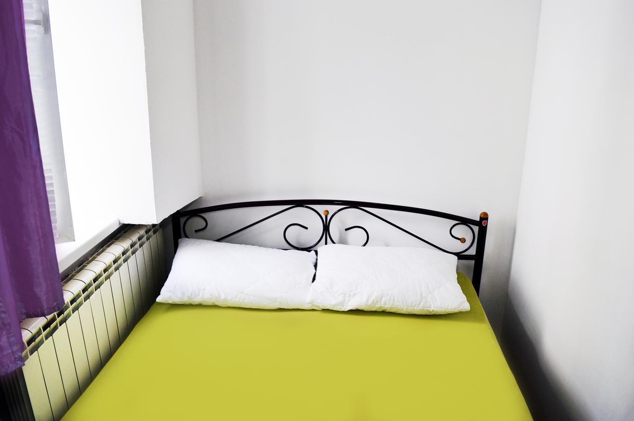 Hostel Golden Gates Kyiv Exterior foto