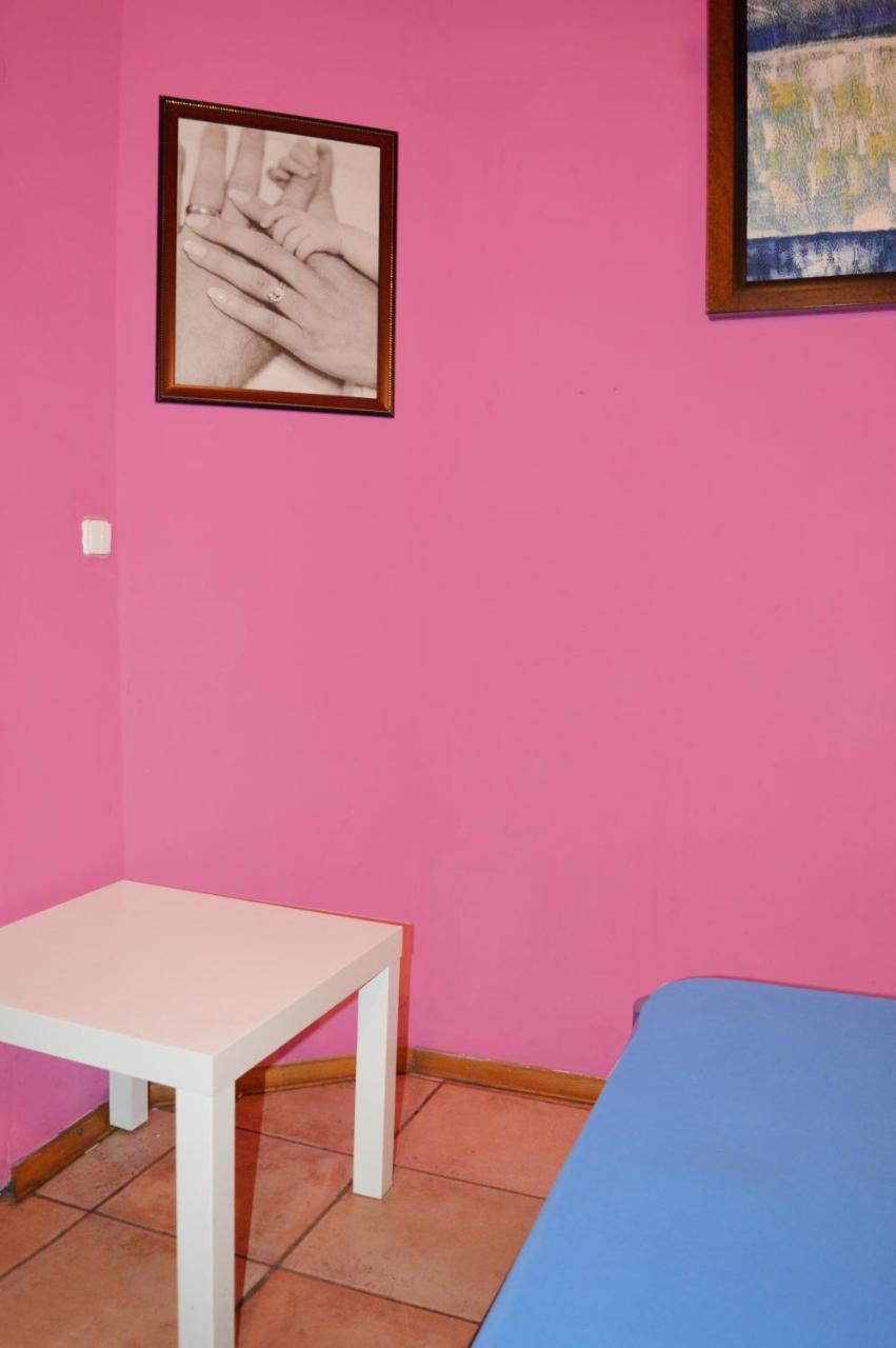 Hostel Golden Gates Kyiv Exterior foto