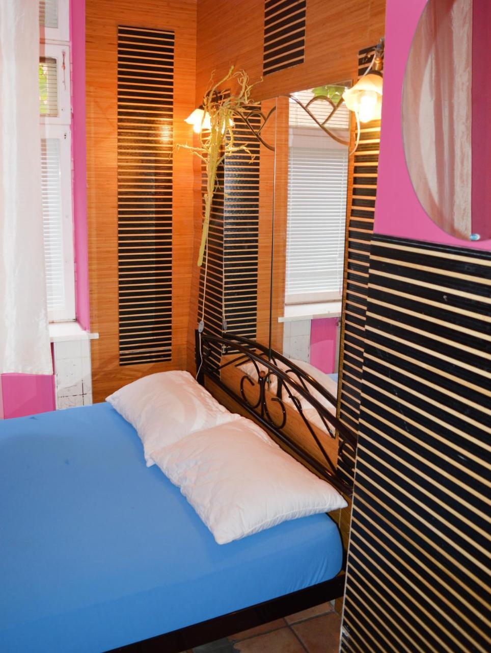 Hostel Golden Gates Kyiv Exterior foto